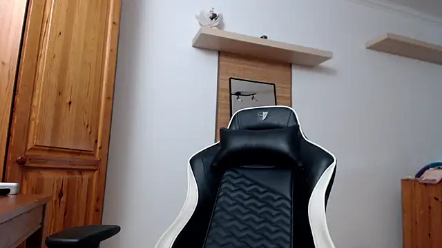 Lisakisss online show from 01.12.25