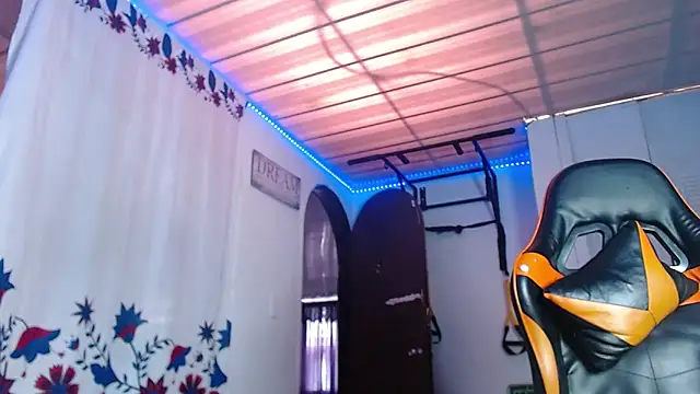 Snapshot of Adam_Hudsond chatting on 02.08.26 Adam Hudsond online show from 02.08.26