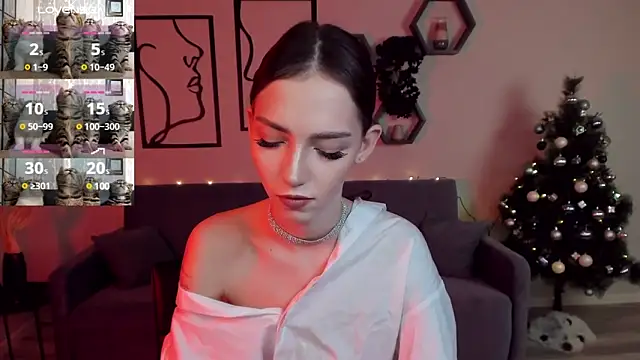 Snapshot of SophieCatty chatting on 12.26.24 SophieCatty online show from 12.26.24