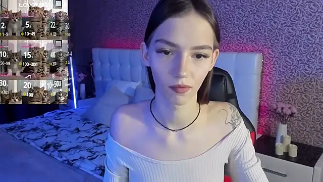 Snapshot of SophieCatty chatting on 02.06.25 SophieCatty online show from 02.06.25