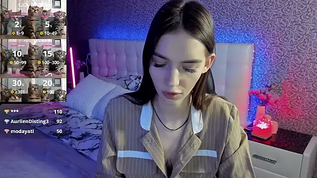 Snapshot of SophieCatty chatting on 03.07.25 SophieCatty online show from 03.07.25