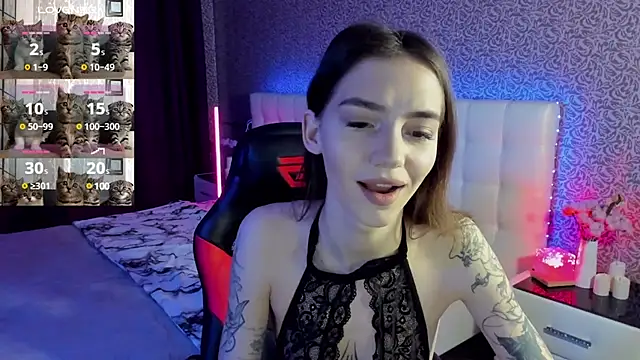 Snapshot of SophieCatty chatting on 03.21.25 SophieCatty online show from 03.21.25