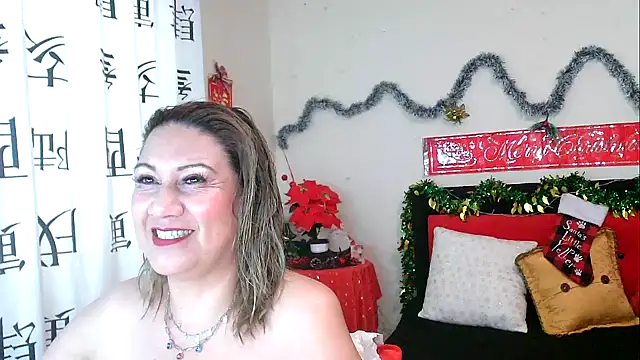 Snapshot of yayita_mature chatting on 12.29.24 yayita mature online show from 12.29.24