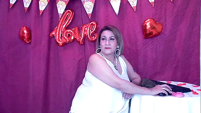 Snapshot of yayita_mature chatting on 02.09.25 yayita mature online show from 02.09.25