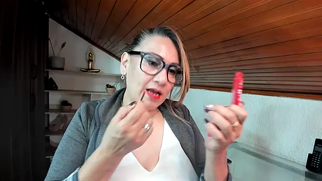Snapshot of yayita_mature chatting on 04.30.26 yayita mature online show from 04.30.26