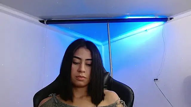 Snapshot of Martina1369 chatting on 06.10.26 Martina1369 online show from 06.10.26