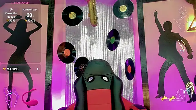 nickyminach  online show from 10.29.25