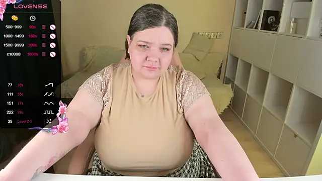 PlumPie online show from 10.15.25