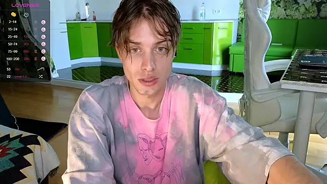 Snapshot of Cryptikov chatting on 09.21.25 Cryptikov online show from 09.21.25