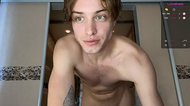 Snapshot of Cryptikov chatting on 10.29.25 Cryptikov online show from 10.29.25