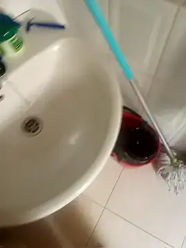 Snapshot of Espa69 chatting on 06.18.26 Espa69 online show from 06.18.26