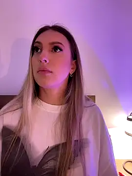 Eva Ryen online show from 11.06.25