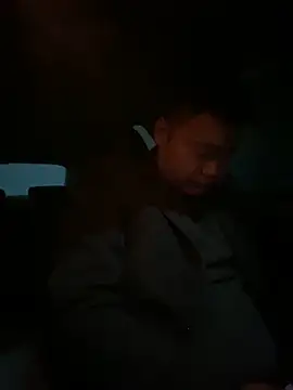 Snapshot of S00 chatting on 12.05.24 S00 online show from 12.05.24