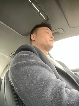 Snapshot of S00 chatting on 12.11.24 S00 online show from 12.11.24