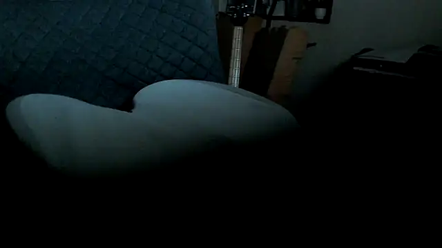 Snapshot of blow2gold chatting on 02.24.25 blow2gold online show from 02.24.25