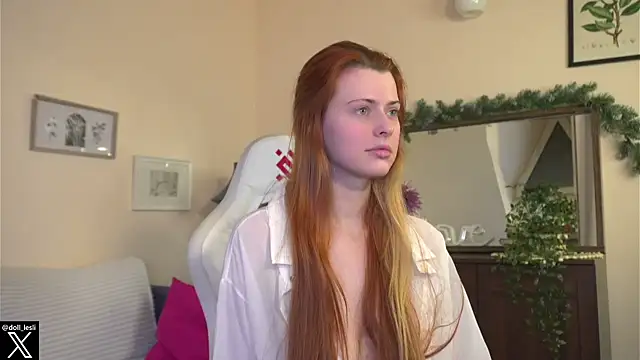 Snapshot of doll_lesli chatting on 01.26.25 doll lesli online show from 01.26.25