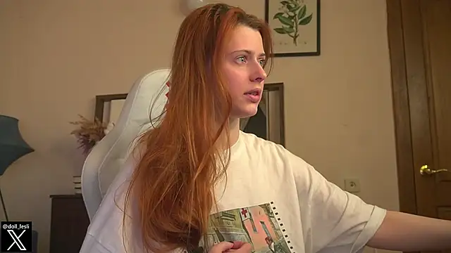 Snapshot of doll_lesli chatting on 02.11.25 doll lesli online show from 02.11.25