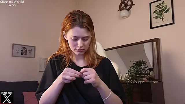 Snapshot of doll_lesli chatting on 02.23.25 doll lesli online show from 02.23.25