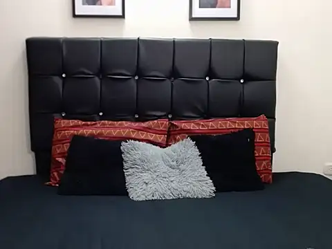 Violette Adams online show from 09.15.25