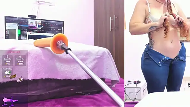 Paulina Davis  online show from 01.19.25