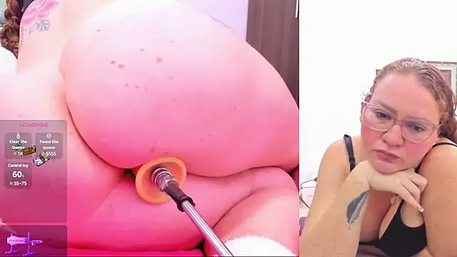 Paulina Davis  online show from 01.22.25