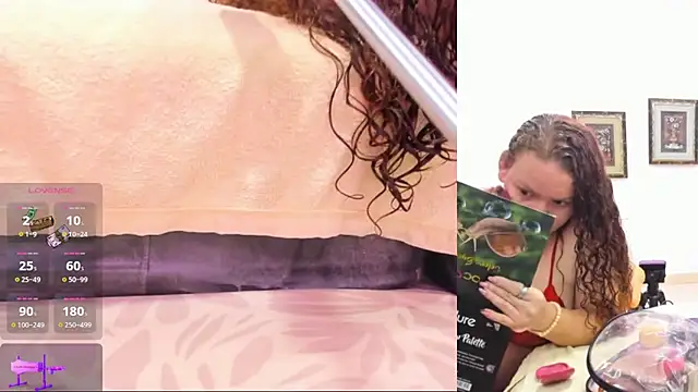 Paulina Davis  online show from 01.28.25