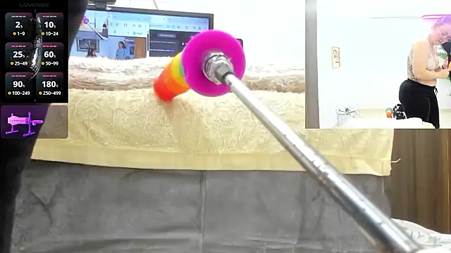 Paulina Davis  online show from 01.13.26