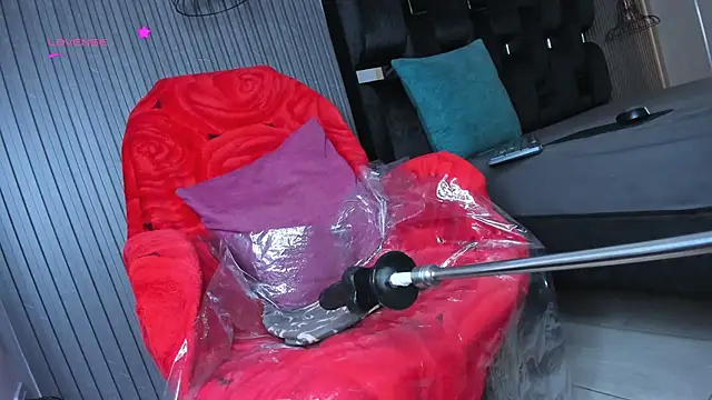 Snapshot of levana1 chatting on 09.18.25 levana1 online show from 09.18.25