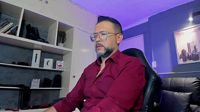 Snapshot of MrFrank_tattoo chatting on 09.18.25 MrFrank tattoo online show from 09.18.25