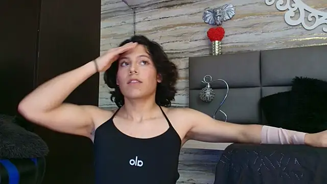 oliver  brown online show from 04.02.26