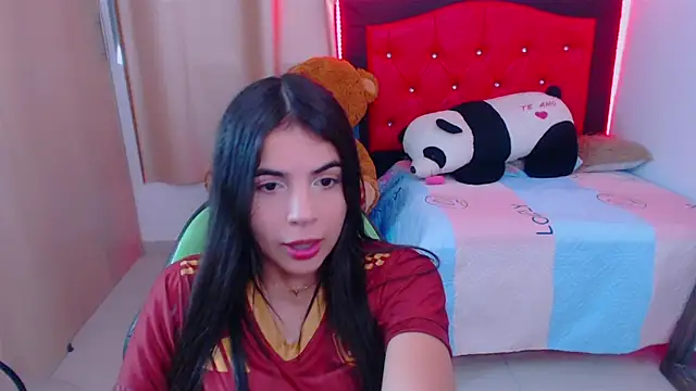 Snapshot of _elenna chatting on 01.20.25 elenna online show from 01.20.25