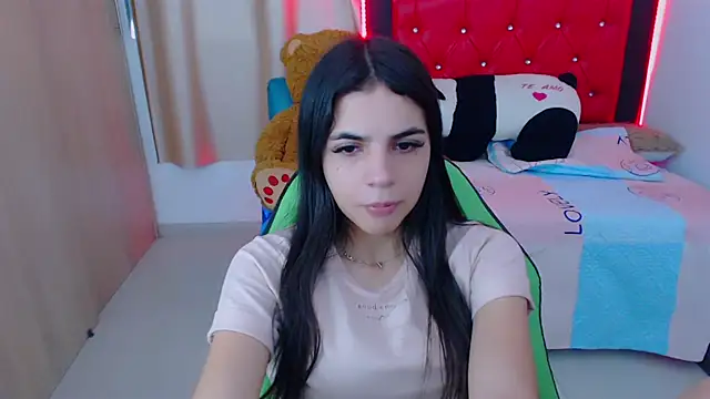 Snapshot of _elenna chatting on 01.25.25 elenna online show from 01.25.25