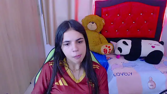 Snapshot of _elenna chatting on 02.03.25 elenna online show from 02.03.25