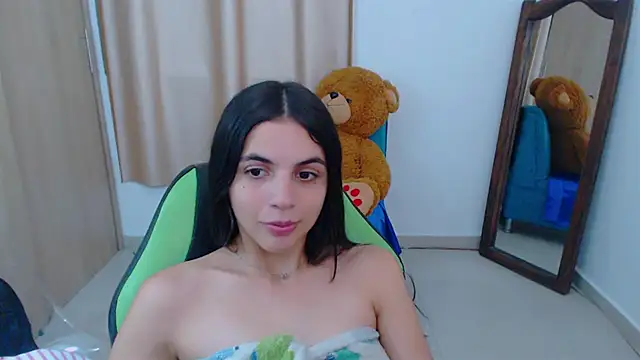 Snapshot of _elenna chatting on 02.20.25 elenna online show from 02.20.25