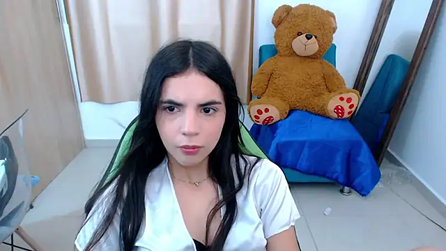 Snapshot of _elenna chatting on 03.01.25 elenna online show from 03.01.25