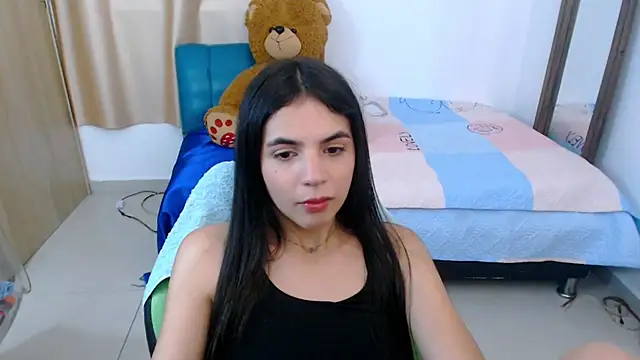 Snapshot of _elenna chatting on 03.07.25 elenna online show from 03.07.25