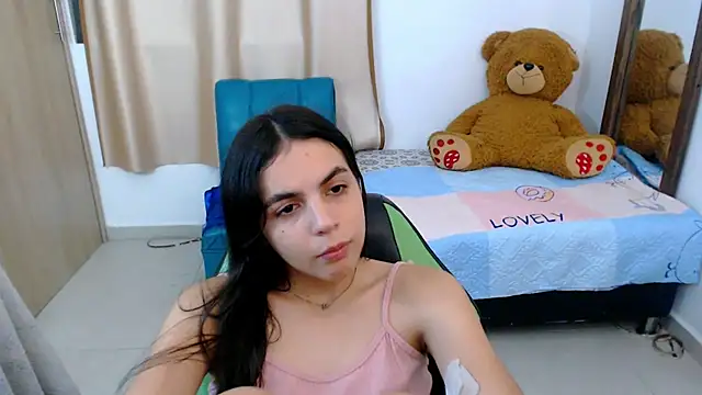 Snapshot of _elenna chatting on 03.22.25 elenna online show from 03.22.25