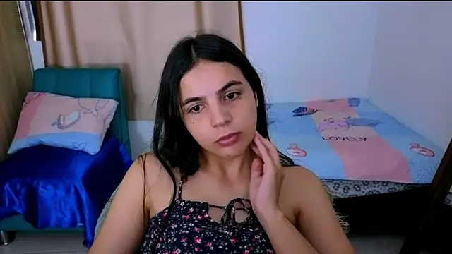 Snapshot of _elenna chatting on 10.11.25  elenna online show from 10.11.25