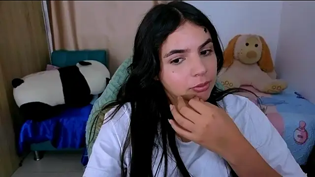 Snapshot of _elenna chatting on 10.16.25  elenna online show from 10.16.25