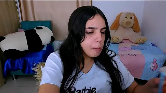 Snapshot of _elenna chatting on 10.17.25  elenna online show from 10.17.25