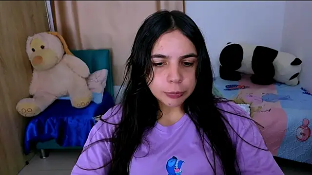 Snapshot of _elenna chatting on 10.18.25  elenna online show from 10.18.25