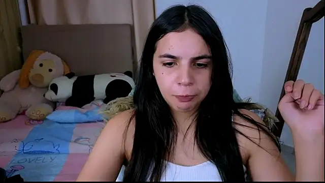 Snapshot of _elenna chatting on 10.24.25  elenna online show from 10.24.25