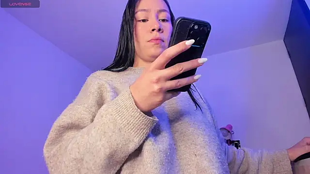 perla7777 online show from 09.25.25