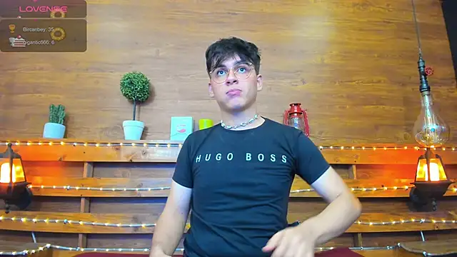 noahot08 online show from 01.18.25