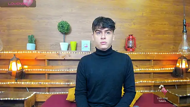 noahot08 online show from 01.22.25