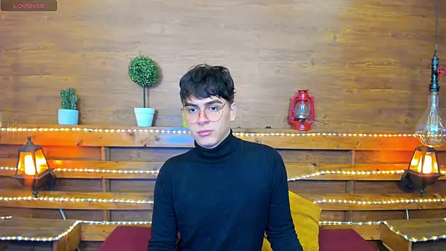 noahot08 online show from 01.23.25