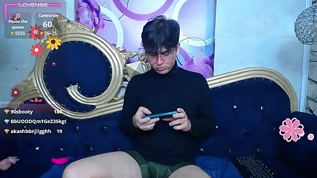 noahot08 online show from 02.20.25