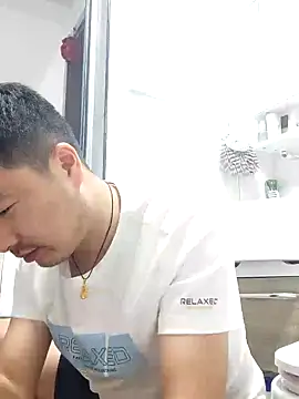 Snapshot of guozuo chatting on 03.05.25 guozuo online show from 03.05.25