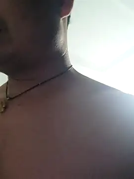 Snapshot of guozuo chatting on 09.17.25 guozuo online show from 09.17.25