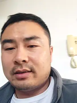 Snapshot of guozuo chatting on 10.30.25 guozuo online show from 10.30.25